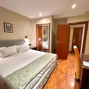 Carlos V Hotel Malaga