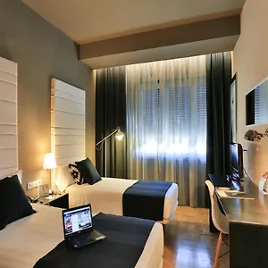 *** Hotel Leyre Spanje
